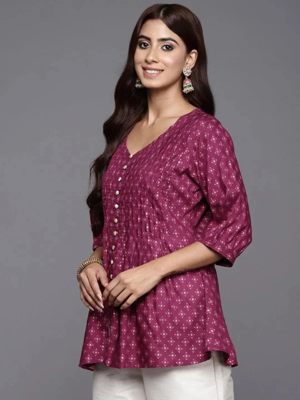 Women Purple Printed Rayon A-Line Kurti - Image 4