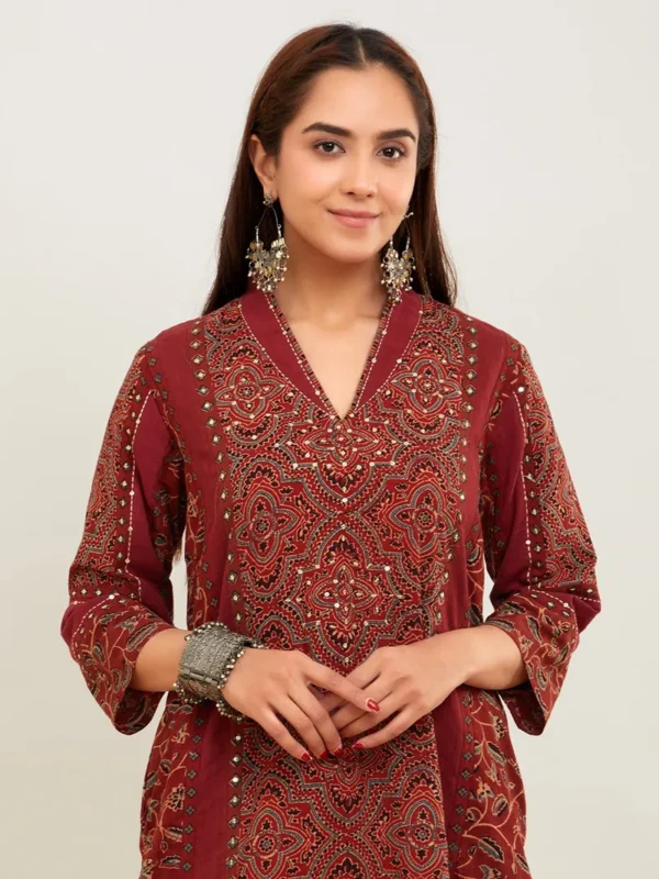 Women Red Ajrakh Patch Work Cotton Suit- Set - Image 4